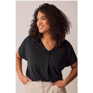 Evans Evans Notch Neck Top
