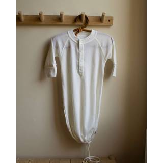 Joha sovekjole i råhvid merinould til de nyfødte 50/60