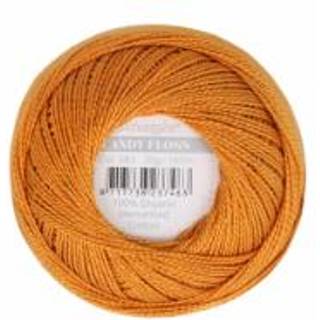 Scheepjes Candy Floss 383 Ingefær Guld Indhold: 100% merceriseret bomuld Anbefalede pinde: 0.75-1.25 mm Vægt/løbelængde: 20 gr = 165 meter Maskinvask: 40℃/Tørres fladt.