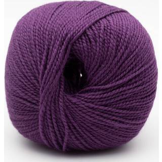 BC Garn Semilla GOTS 015 Lilla Materiale: 100% økologisk uld Vægt/længde: 50 g = ca. 160 meter Anbefalede pinde: 3.00-4.00 mm Strikkefasthed: 10 cm = 22 m Vask: Kan maskinvaskes ved maks. 30 grader.