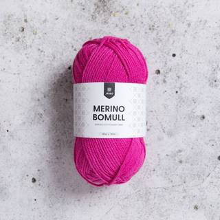 Järbo Merino Bomull 11 Raspberry rose Indhold:50% merinould, 50% bomuld Vægt/længde: 50 g = ca. 121 meter Anbefalede pinde: 4 mm Strikkefasthed: 10 x 10 cm = 22 m x 28 p Anbefalet hæklenål: 4mm Hæklefasthed: 16 fm x 20 r Vask: Finvask 30ºC.