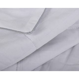 Sommer silkedyne - 100% Mulberry silkefyld - 140x200 cm - Temperaturregulerende sommerdyne fra Borg Living
