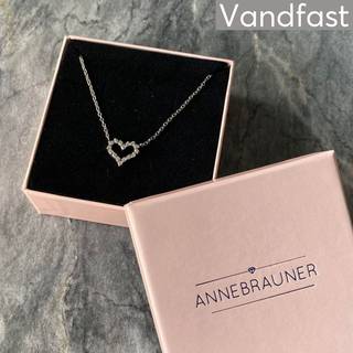 ANNEBRAUNER Heart Necklace