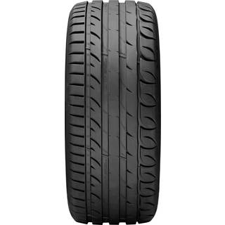 Taurus Ultra High Performance  215/45R17 87W