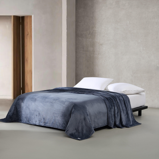 Calvin Klein - Twin T?ppe Super Soft Plush Bedding Luxury Bed Blanket (Core Plush Slate Blue Twin)
