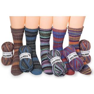 Lang Yarns Super Soxx Color 4-ply 422 Indhold: 75% ny uld, 25% polyamid Vægt/længde: 100 g = ca. 420 meter Anbefalede pinde: 2.5-3.5 mm. Strikkefasthed: 10 x 10 cm = 30 m x 41 p Vask: Maskinvask 40 ℃ / Kan tørretumbles / Brug aldrig skyllemiddel.