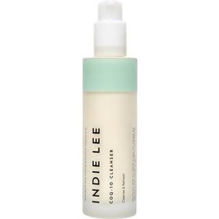 Indie Lee Coq 10 Cleanser-Cream-to-Milk Facial Cleanser beriget med fugtgivende druefr? & Jojoba-olie og beroligende aloe vera til en n?ret sund