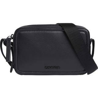 Calvin Klein Skuldertaske minimal Fokus - Sort