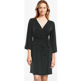 Amy Lw Over Robe