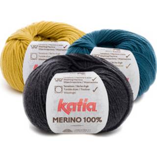 Katia Merino 100% 080 Pastel violet Indhold: 100% superwash merinould Vægt/længde: 50 gram = ca. 102 meter Anbefalede pinde: 4-4.5 mm Strikkefasthed: 10 cm x 10 cm = 23 m x 30 p Vask: Maskinvask ved 30ºC / Kan tørretumbles.