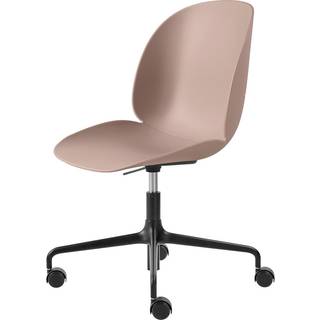 GUBI Beetle Meeting Chair kontorstol Sweet pink-black