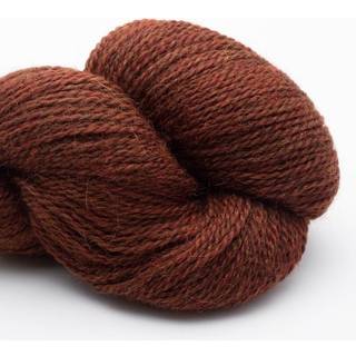 BC Garn Babyalpaca 10/2 RAS 125 Rødbrun Heather RAS Indhold: 100% Alpaca Vægt/længde: 50 g. = ca. 250 meter Anbefalede pinde: 2.5-4mm Strikkefasthed: 10 x 10 cm = 31 m x 42 r Vask: Håndvask/ Tåler ikke tørretumbling.