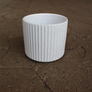 Skjuler hvid rillet - Pearl - H 13 - Ø13,5 cm