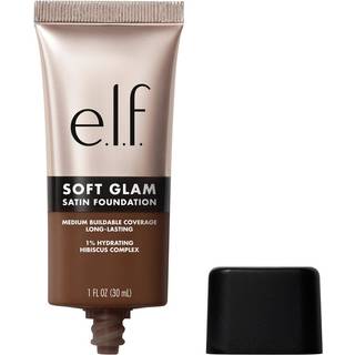 E.L.F. Soft Glam Foundation Medium d?kning Langvarig og byggeligt fundament for en glat satin finish Vegansk og grusomhedsfri 62 Rich Warm