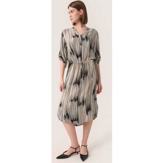 Soaked In Luxury Slzaya Dress Kjoler 30403113 Black And Sandshell Scattered (LARGE)