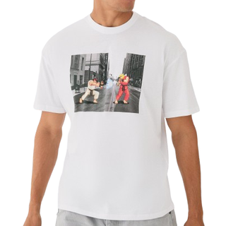 Mens White Loose Street Fighter Gaming License T-shirt