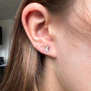 ANNEBRAUNER Moon Studs