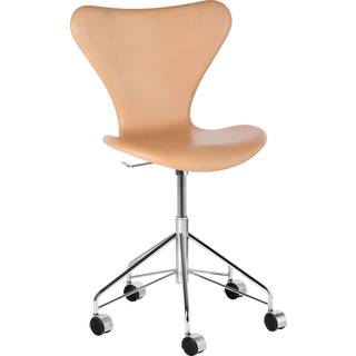 Fritz Hansen - 3117 Sjuan - Helklädd, Läder, Natural - Skrivebordsstole - Arne Jacobsen - Sort