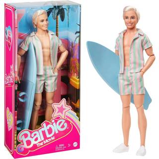Barbie The Movie Ken Doll Wearing Pastel Pink and Green Standed Beach Matching Set med surfbräda och vita sneakers