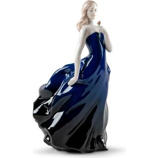 Lladro 01009744 Rose Ball - 2024 Annual Piece - P44137