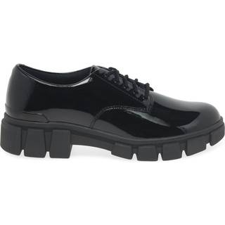 Clarks Patent Evyn Lace School ShoesEU 37.5 (UK 4.5 F)