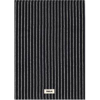 Tekla - Bath Mat 70X50, Black Stripes - Mønstrede tæpper - Sort