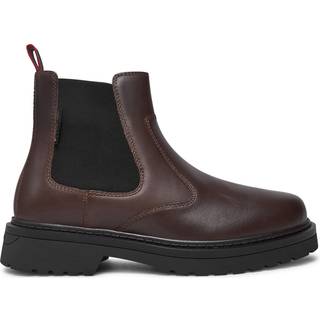 Leather Cleat Signature Chelsea Boots
