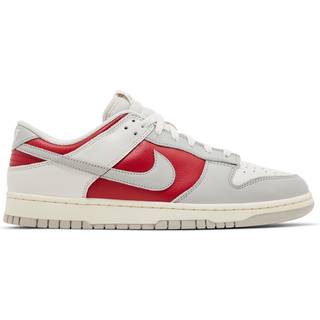 Nike Nike | Dunk Low White sneakers | NAKED Copenhagen White - Størrelse: 42,5 - PHANTOM/LT IRON ORE-GYM RED - White - 42,5
