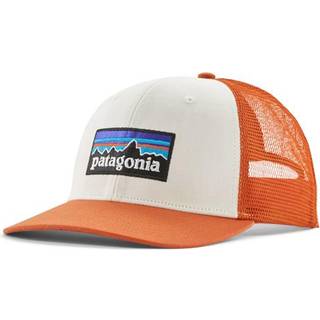 Patagonia P-6 Logo Trucker Kasket - Uni - white w/redtail rust