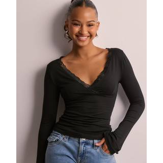 Nelly - Sort - Romance Wrap Top - Small