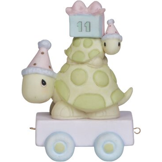 Precious Moments F?dselsdagstog | Bisque porcel?nsfigur | F?dselsdagsgave | F?dselsdagskollektion | Rumindretning og gaver (11)