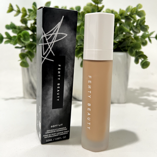 Fenty Beauty - Soft' Lit Naturally Luminous Foundation - Foundation - Luminous Foundation Shade 19 - For Women