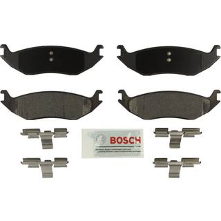 Bosch BE967H Blue Semi -Metallic Disc Brake Pad Set med hardware - kompatibel med Select Chrysler Aspen; Dodge Durango Ram 1500 Ram 1500 Van; Ram