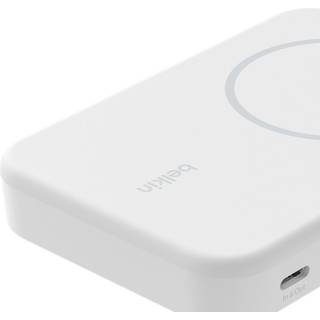 Belkin BoostCharge Pro 8K Magnetic Qi2 powerbank (white)