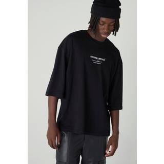 Mens Black Oversized Half Sleeve Interlock Embroidered Script Print T-Shirt
