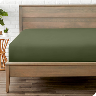 Monteret bundplade Kort dronningstørrelse - Premium 1800 Microfiber - Ultra -Soft Hotel Luxury - Deep Pocket - Holdable and Langing - Short Queen