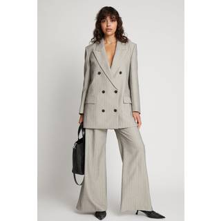 MUNTHE SAIMAI - GREY Outerwear Grå