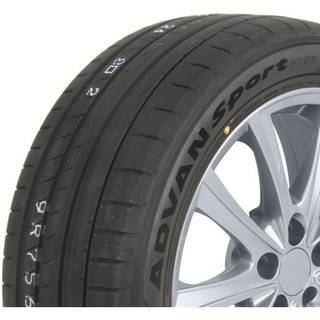 Yokohama Advan Sport (V107) XL 285/30R19 98Y