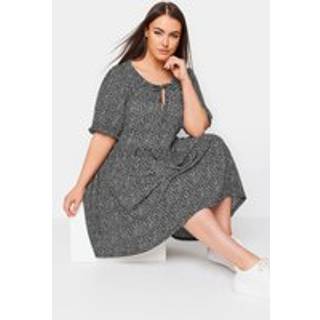 Yours Curve Yours Curve Light Black Floral Print Textured Mini Dress