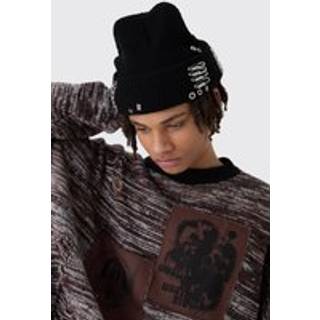 Mens Chain And Pin Detail Beanie In Black