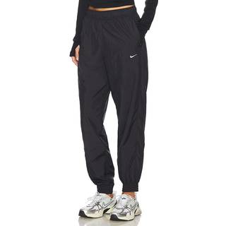 Vævede Nike Classic-joggers med UV-beskyttelse, en løstsiddende pasform og mellemhøj talje til kvinder - sort - XL (EU 48-50)