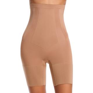 Spanx SPANXsculpt On Core Mid-Thigh Shorts