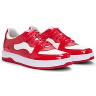 Sneakers med patenteret imiteret læder