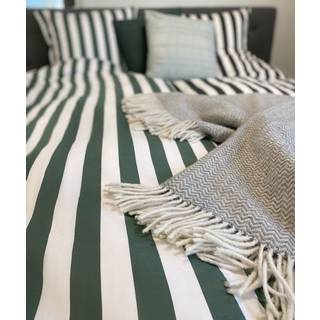 Stribet sengetøj til dobbeltdyne - 200x200 cm - Blødt bomuldssatin - Nordic Stripe - Grønt og hvidt sengesæt
