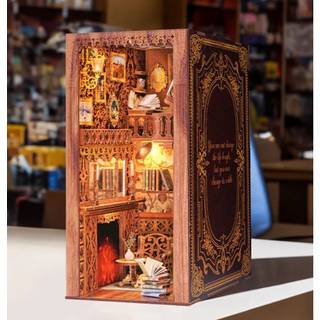 Eternal Bookstore - Book Nook Kit - CuteBee