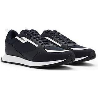 Sneakers i blandede materialer og med logodetaljer