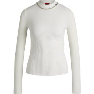 Sweater med høj hals og påsat kæde i halsen