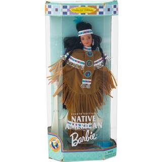 Barbie 1997 Collector Edition Dolls of the World 12 Inch Doll - Fjerde udgave Indiansk Barbie med poncho nederdel hovedbånd Moccasins smykker hår
