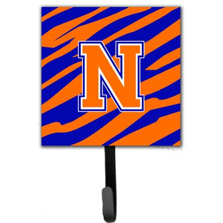 """" Caroline's Treasures CJ1023-NSH4 bogstav n indledende monogram-tiger stripe-blå orange snor indehaver eller nøgle hook lille flerfarvet """"