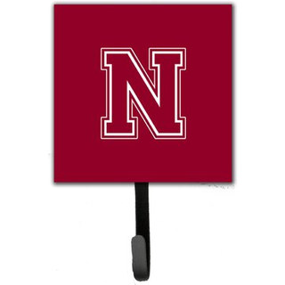 """" Caroline's Treasures CJ1032-NSH4-brev n indledende monogram-maroon og hvid snorhaver eller nøglekrog lille multicolor """"